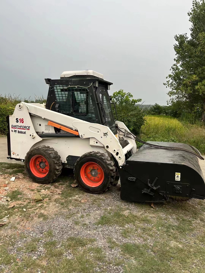 BOBCAT S16 - Mini nakladalec: slika 2 BOBCAT S16 - Mini nakladalec: slika 2