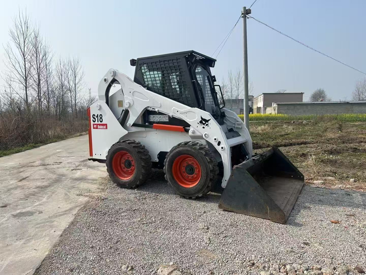 BOBCAT S18 - Mini nakladalec: slika 2 BOBCAT S18 - Mini nakladalec: slika 2