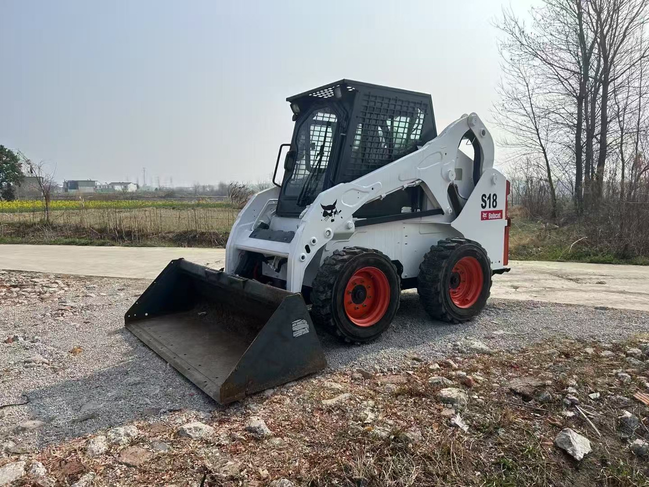 BOBCAT S18 - Mini nakladalec: slika 1 BOBCAT S18 - Mini nakladalec: slika 1