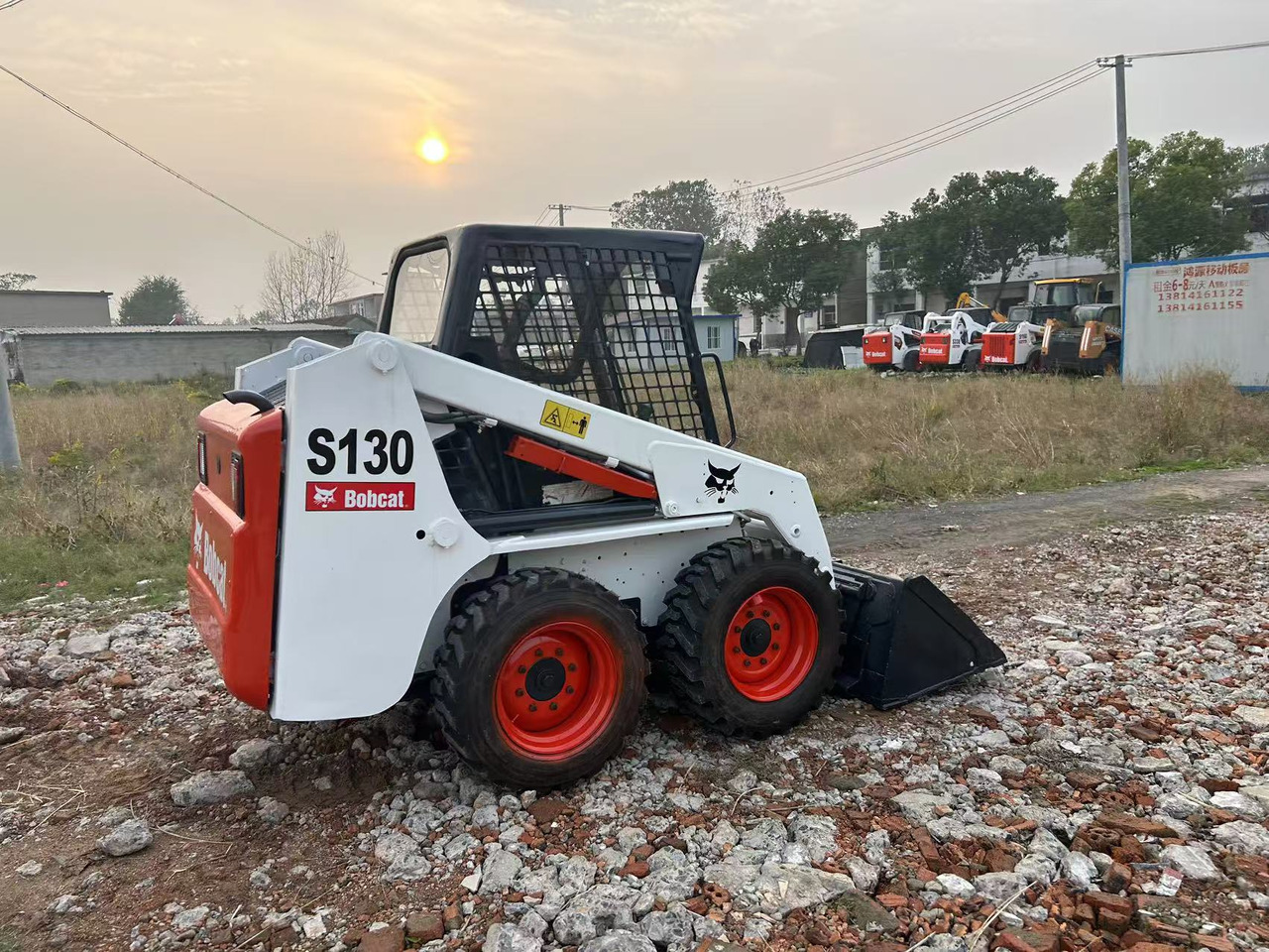 BOBCAT s130 - Mini nakladalec: slika 3 BOBCAT s130 - Mini nakladalec: slika 3