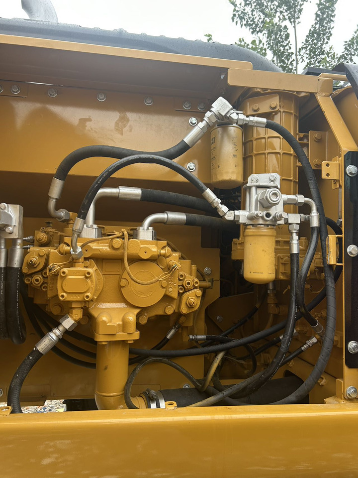 CATERPILLAR 320d - Bager goseničar: slika 3 CATERPILLAR 320d - Bager goseničar: slika 3