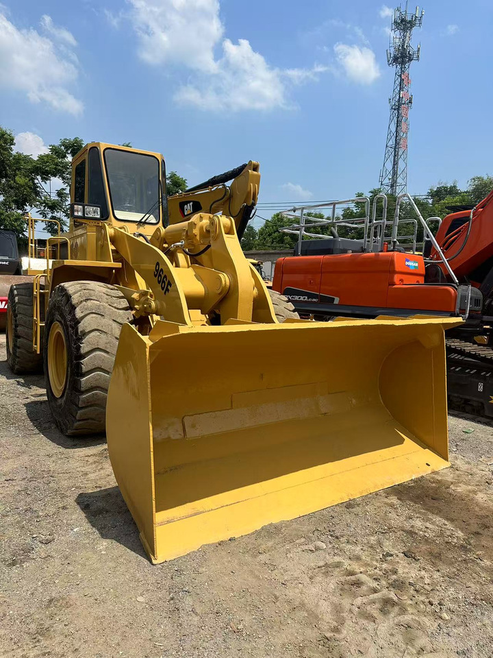 CATERPILLAR 966f - Kolesni nakladalec: slika 2 CATERPILLAR 966f - Kolesni nakladalec: slika 2