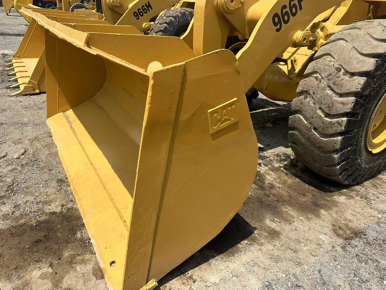 CATERPILLAR 966f - Kolesni nakladalec: slika 1 CATERPILLAR 966f - Kolesni nakladalec: slika 1