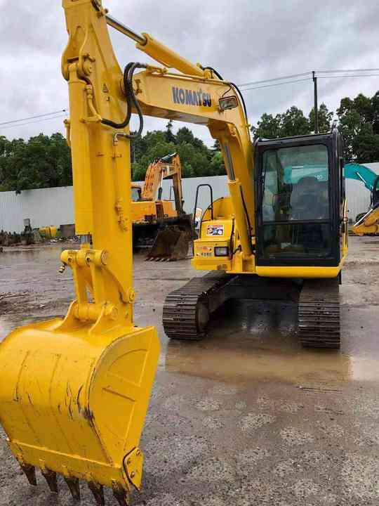 Cheap Used Komatsu PC70-8 Crawler Excavator with High Efficiency Used Heavy Machinery Komatsu PC70-8 Digger Cheap for Sale - Bager goseničar: slika 3 Cheap Used Komatsu PC70-8 Crawler Excavator with High Efficiency Used Heavy Machinery Komatsu PC70-8 Digger Cheap for Sale - Bager goseničar: slika 3