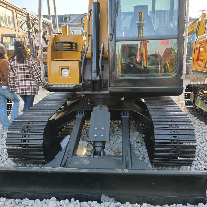 China Brand Used Sany Sy75c Mini Excavator 6ton Crawler Earth Digger Machine for Sale - Mini bager: slika 5 China Brand Used Sany Sy75c Mini Excavator 6ton Crawler Earth Digger Machine for Sale - Mini bager: slika 5