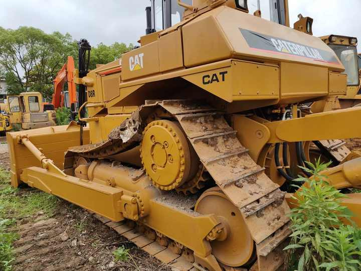 Good Condition D8r Mini Bulldozer New Crawler Bulldozer with Parts Price Bulldozers - Buldožer: slika 4 Good Condition D8r Mini Bulldozer New Crawler Bulldozer with Parts Price Bulldozers - Buldožer: slika 4