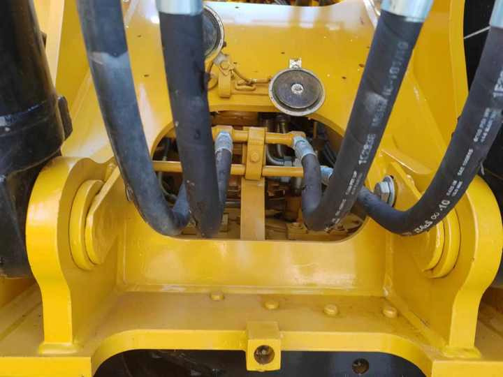 Good Condition Used Excavator Machine Caterpillar 315D Crawler CAT 15ton Used Excavator for Sale CAT 315 Excavators - Bager goseničar: slika 5 Good Condition Used Excavator Machine Caterpillar 315D Crawler CAT 15ton Used Excavator for Sale CAT 315 Excavators - Bager goseničar: slika 5