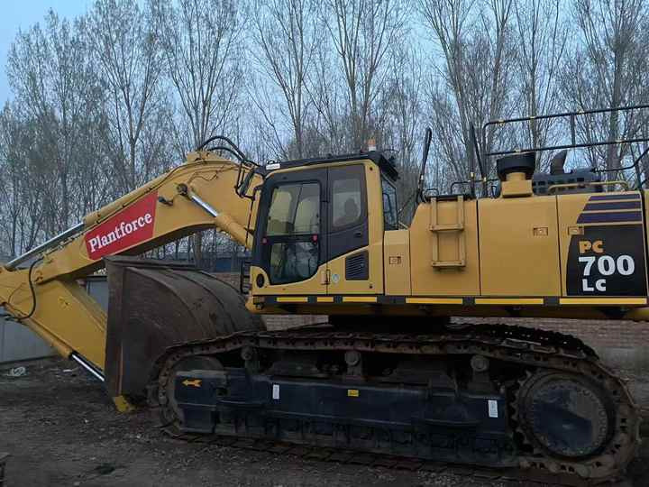 Good Condition Used Komatsu700 Komastu Pc700 Excavator Machine for Cheap Price Hot Sale in China - Bager goseničar: slika 4 Good Condition Used Komatsu700 Komastu Pc700 Excavator Machine for Cheap Price Hot Sale in China - Bager goseničar: slika 4