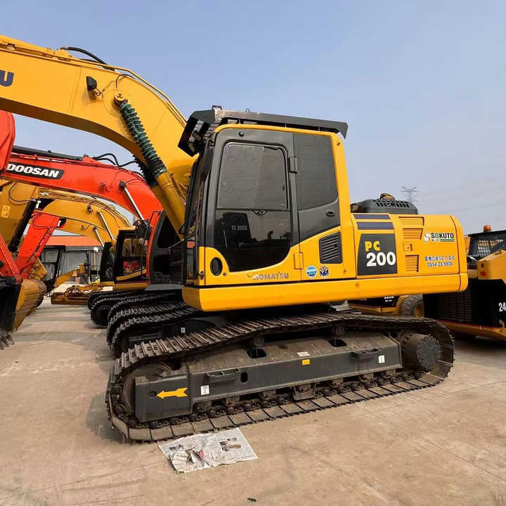 PC200-8 Low Working Hour Second Hand 20 Ton Excavator Komatsu Pc200-8 Crawler Excavator Used Komatsu Excavator PC200-8N1 - Bager: slika 1 PC200-8 Low Working Hour Second Hand 20 Ton Excavator Komatsu Pc200-8 Crawler Excavator Used Komatsu Excavator PC200-8N1 - Bager: slika 1