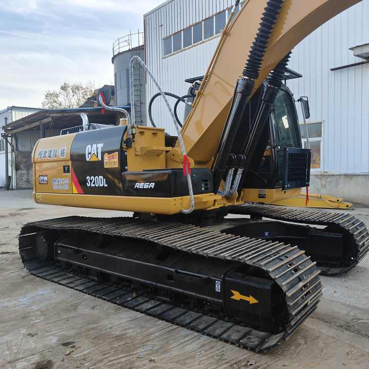 Second Hand Excavator 330D Used Low Price Caterpillar CAT 312D 315D 320D 325D in Good Condition - Bager goseničar: slika 3 Second Hand Excavator 330D Used Low Price Caterpillar CAT 312D 315D 320D 325D in Good Condition - Bager goseničar: slika 3