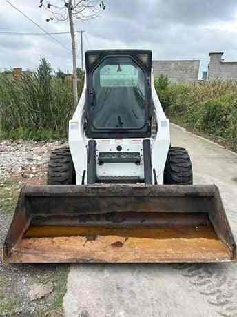USED BOBCAT S300 Skid-steer Loader with Very Good Performance Is for Sale at a Low Price. S160/s185/s220/330 in Stock - Mini nakladalec: slika 5 USED BOBCAT S300 Skid-steer Loader with Very Good Performance Is for Sale at a Low Price. S160/s185/s220/330 in Stock - Mini nakladalec: slika 5