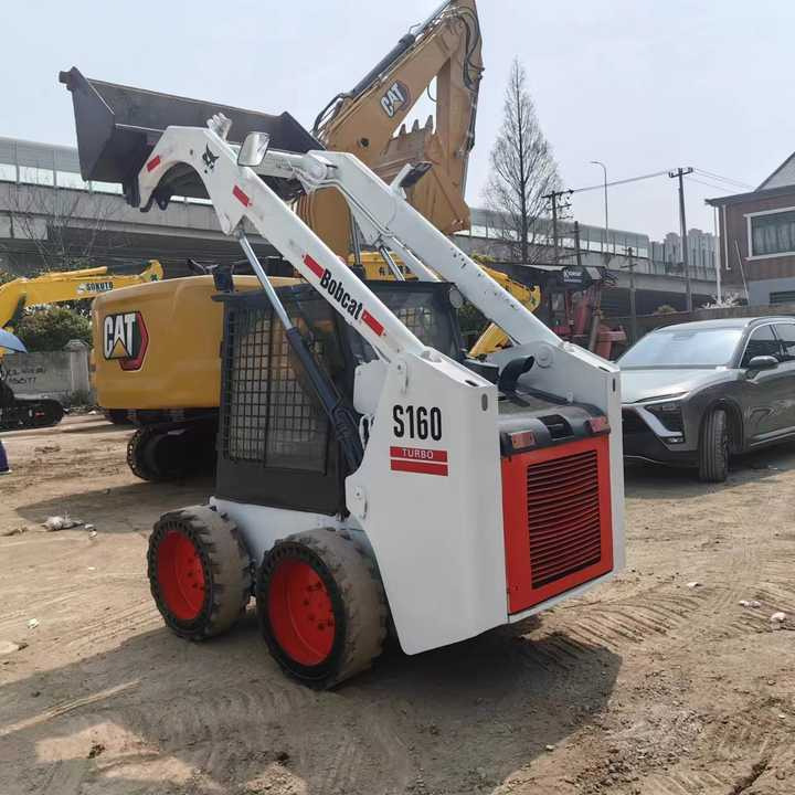 Used Bob Cat Bob Cat S160 Used Mini Skid Steer Wheel Loader Multifunctional Track Loaders Bobcat S160 2.7 Ton - Mini nakladalec: slika 5 Used Bob Cat Bob Cat S160 Used Mini Skid Steer Wheel Loader Multifunctional Track Loaders Bobcat S160 2.7 Ton - Mini nakladalec: slika 5