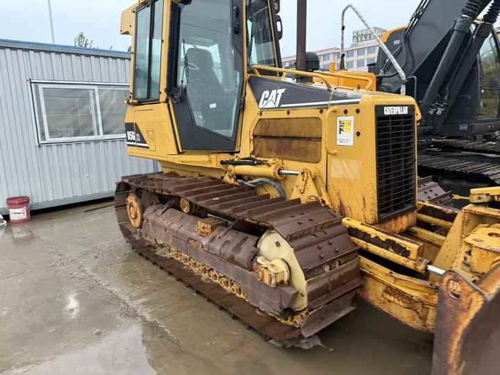 Used Cat D5G Crawler Bulldozer Original CAT Brand Bulldozer Second Hand Cat D5H D5 D5C D5N D5M LGP Dozer for Sale - Buldožer: slika 4 Used Cat D5G Crawler Bulldozer Original CAT Brand Bulldozer Second Hand Cat D5H D5 D5C D5N D5M LGP Dozer for Sale - Buldožer: slika 4
