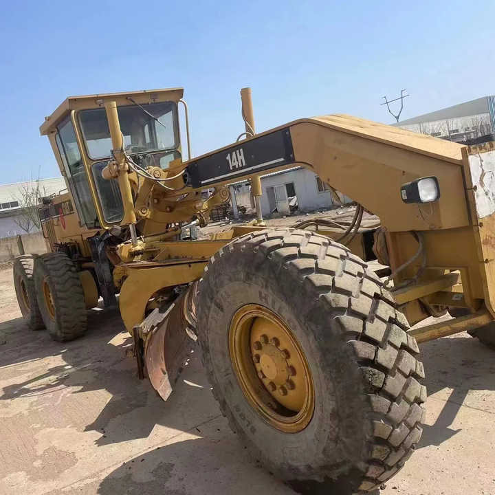 Used Caterpillar 14h Motor Grader Cat14H Very Good Quality Motor Grader Cat 14H Grader Price No Reviews yet - Greder: slika 1 Used Caterpillar 14h Motor Grader Cat14H Very Good Quality Motor Grader Cat 14H Grader Price No Reviews yet - Greder: slika 1