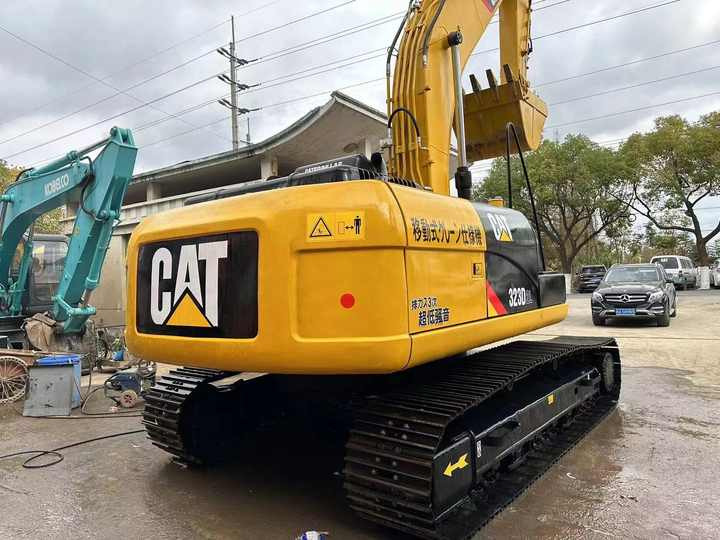 Used Digger CAT 323D2L Construction Machinery Construction Digger Used CAT 323D2L Cheap Excavator - Bager goseničar: slika 2 Used Digger CAT 323D2L Construction Machinery Construction Digger Used CAT 323D2L Cheap Excavator - Bager goseničar: slika 2