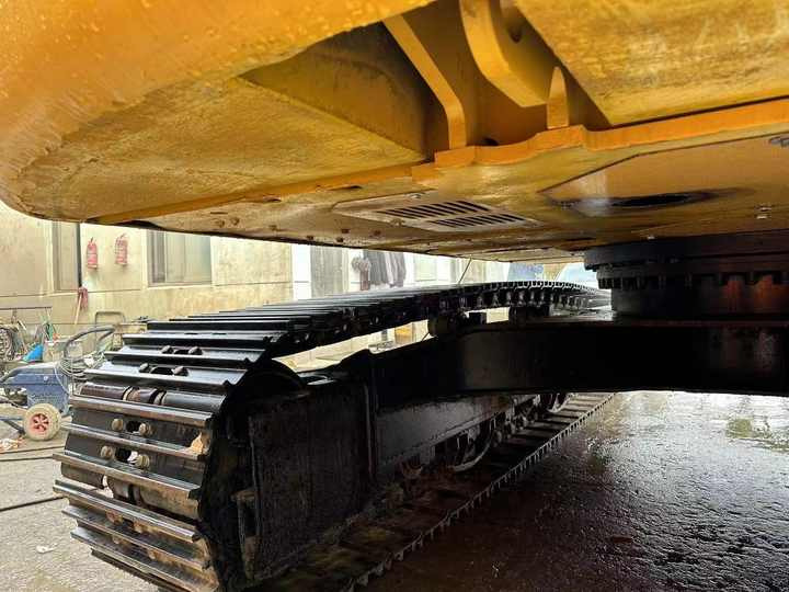 Used Digger CAT 323D2L Construction Machinery Construction Digger Used CAT 323D2L Cheap Excavator - Bager goseničar: slika 4 Used Digger CAT 323D2L Construction Machinery Construction Digger Used CAT 323D2L Cheap Excavator - Bager goseničar: slika 4