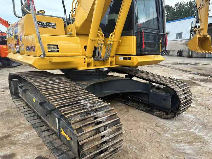 Used Good Quality Japan Original PC200-8 in Good Condition PC200-8 Komatsu - Bager goseničar: slika 2 Used Good Quality Japan Original PC200-8 in Good Condition PC200-8 Komatsu - Bager goseničar: slika 2