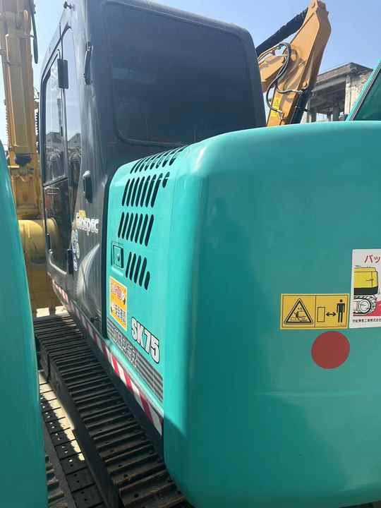 Used Kobelco Sk75-8 Mini Excavator in High Quality for Sale Anhui Zhaomi Construction Machines Trading - Mini bager: slika 4 Used Kobelco Sk75-8 Mini Excavator in High Quality for Sale Anhui Zhaomi Construction Machines Trading - Mini bager: slika 4
