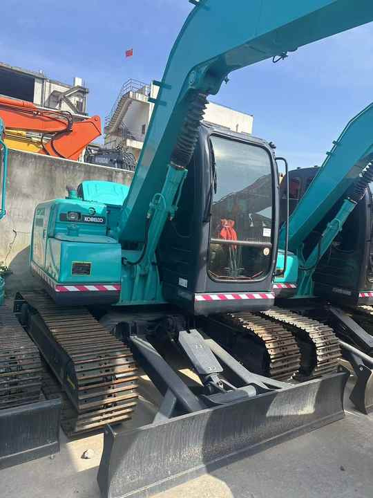 Used Kobelco Sk75-8 Mini Excavator in High Quality for Sale Anhui Zhaomi Construction Machines Trading - Mini bager: slika 2 Used Kobelco Sk75-8 Mini Excavator in High Quality for Sale Anhui Zhaomi Construction Machines Trading - Mini bager: slika 2