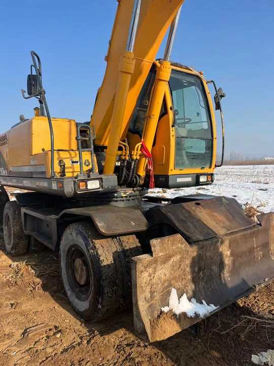 Used Korea Brand Original hyundai 210w-9 Wheel Excavator for Sale Used hyundai Wheel Excavator - Bager goseničar: slika 2 Used Korea Brand Original hyundai 210w-9 Wheel Excavator for Sale Used hyundai Wheel Excavator - Bager goseničar: slika 2