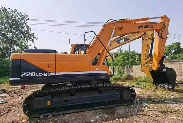 Used Machines Doosan Dx220-9 for Sale ,original Excavator for Sale - Bager: slika 2 Used Machines Doosan Dx220-9 for Sale ,original Excavator for Sale - Bager: slika 2