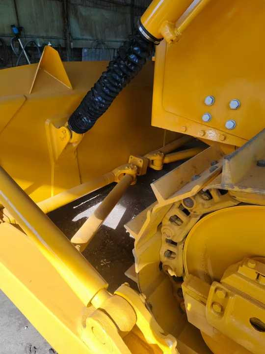 Used ShanTui Brand Sd22. Used Bulldozer SD22 Earth-Moving Machinery Crawler Bulldozer for Promotion Sale Cheap Price - Buldožer: slika 5 Used ShanTui Brand Sd22. Used Bulldozer SD22 Earth-Moving Machinery Crawler Bulldozer for Promotion Sale Cheap Price - Buldožer: slika 5