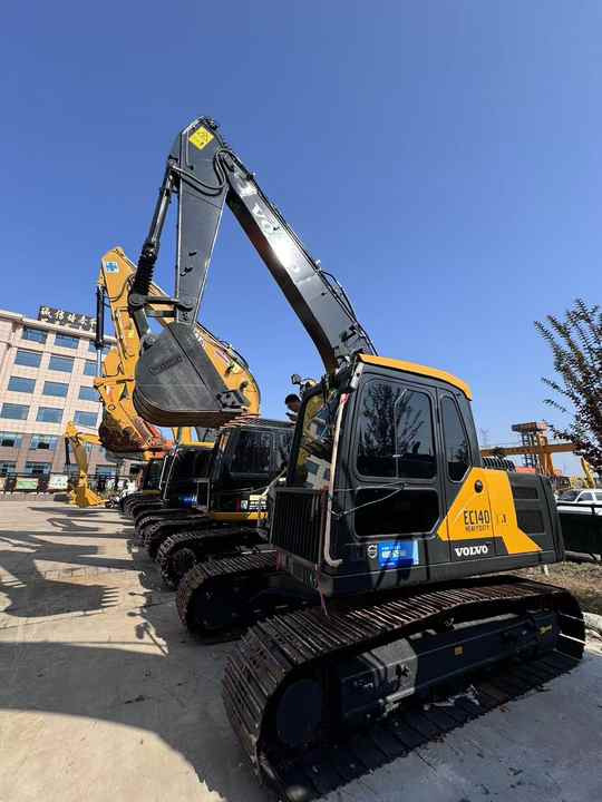 Used Volvo 14 Tonne Crawler Excavator Volvo Ec140 Excavator Good Condition Low Price Good Quality for Sale - Bager goseničar: slika 4 Used Volvo 14 Tonne Crawler Excavator Volvo Ec140 Excavator Good Condition Low Price Good Quality for Sale - Bager goseničar: slika 4