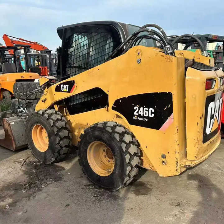 Used Wheel Loader CAT246C Caterpillar 246C Mini Wheel Skid Steer Loader in Stock - Mini nakladalec: slika 1 Used Wheel Loader CAT246C Caterpillar 246C Mini Wheel Skid Steer Loader in Stock - Mini nakladalec: slika 1