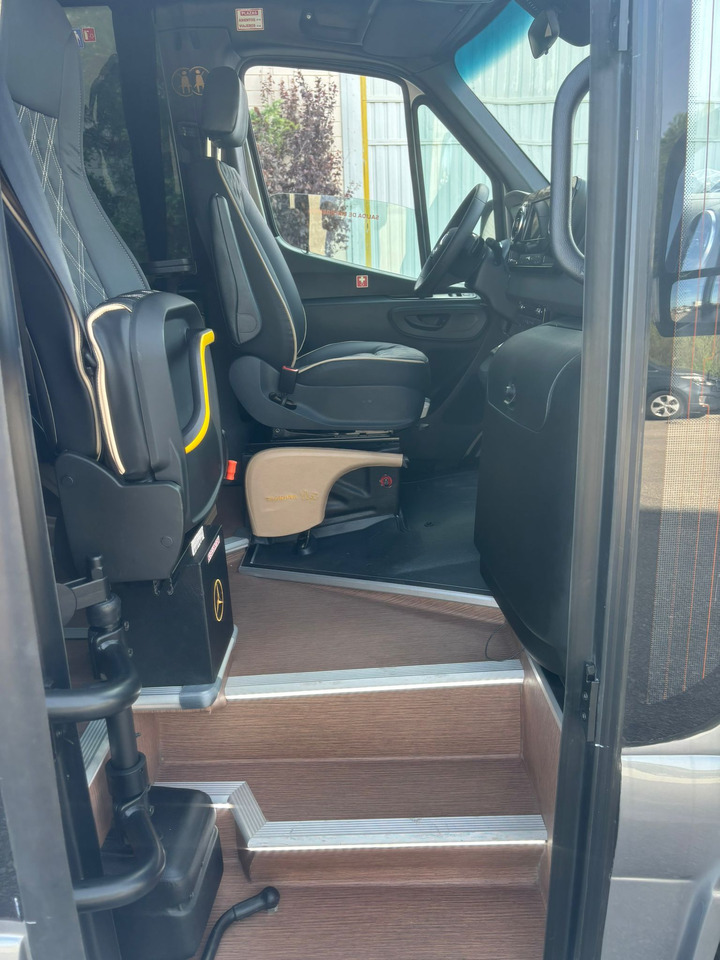 MERCEDES-BENZ SPRINTER 519 - Minibus, Potniški kombi: slika 4 MERCEDES-BENZ SPRINTER 519 - Minibus, Potniški kombi: slika 4