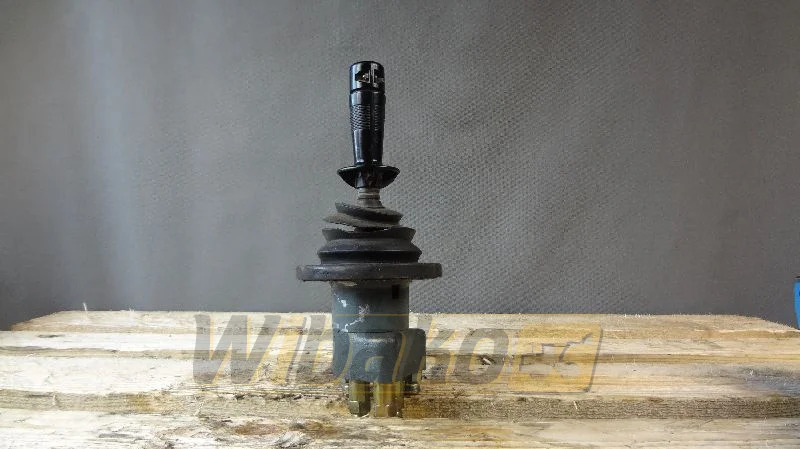 Case 1088 P4743324M - Hidravlični ventil za Gradbeni stroj: slika 1 Case 1088 P4743324M - Hidravlični ventil za Gradbeni stroj: slika 1