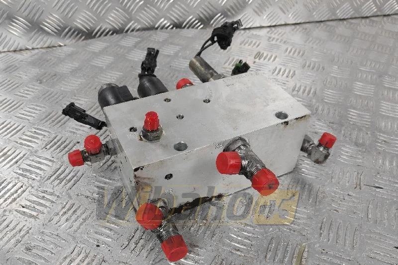 Case 721C 198998A4 - Hidravlični ventil za Gradbeni stroj: slika 1 Case 721C 198998A4 - Hidravlični ventil za Gradbeni stroj: slika 1