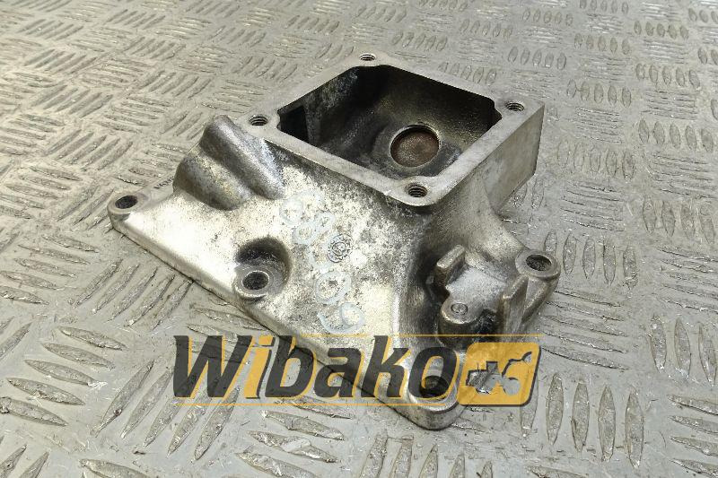 Inlet mainfold hub for engine Cummins QSB6.7 3999630 - Sesalni kolektor za Gradbeni stroj: slika 1 Inlet mainfold hub for engine Cummins QSB6.7 3999630 - Sesalni kolektor za Gradbeni stroj: slika 1