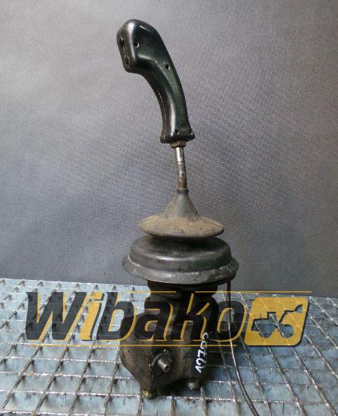 Joystick O&K 1598180/1 13390/24 - Kabina in notranjost za Gradbeni stroj: slika 1 Joystick O&K 1598180/1 13390/24 - Kabina in notranjost za Gradbeni stroj: slika 1