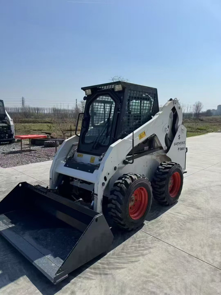 BOBCAT S180 - Mini nakladalec: slika 3 BOBCAT S180 - Mini nakladalec: slika 3