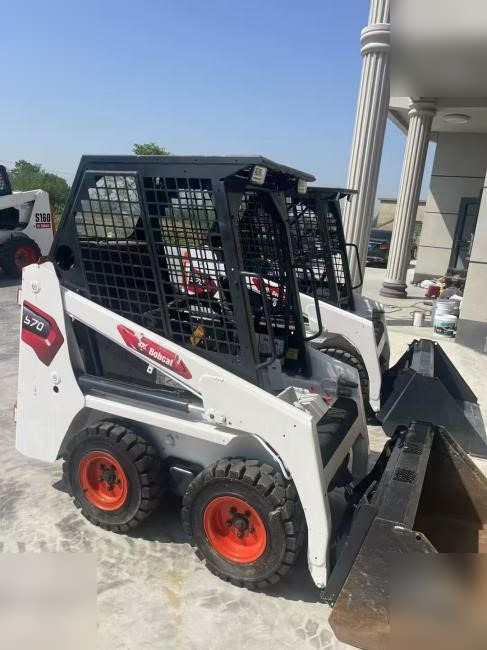 BOBCAT S70 - Mini nakladalec: slika 5 BOBCAT S70 - Mini nakladalec: slika 5