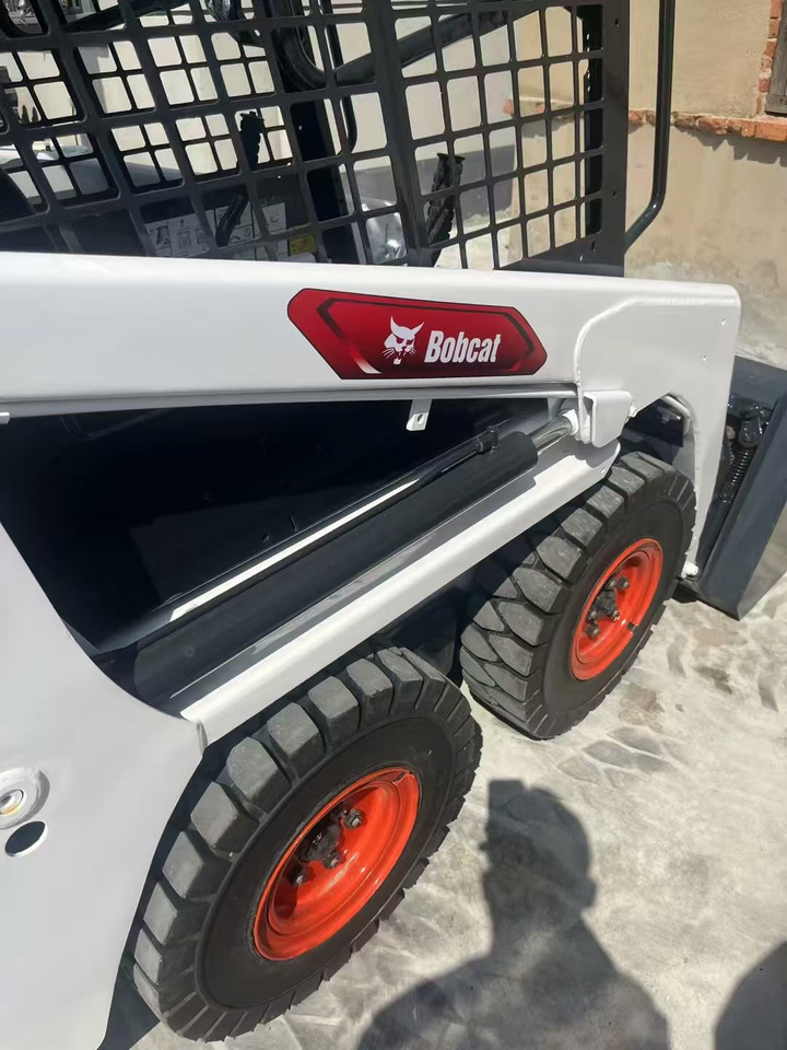 BOBCAT S730 - Kolesni nakladalec: slika 4 BOBCAT S730 - Kolesni nakladalec: slika 4