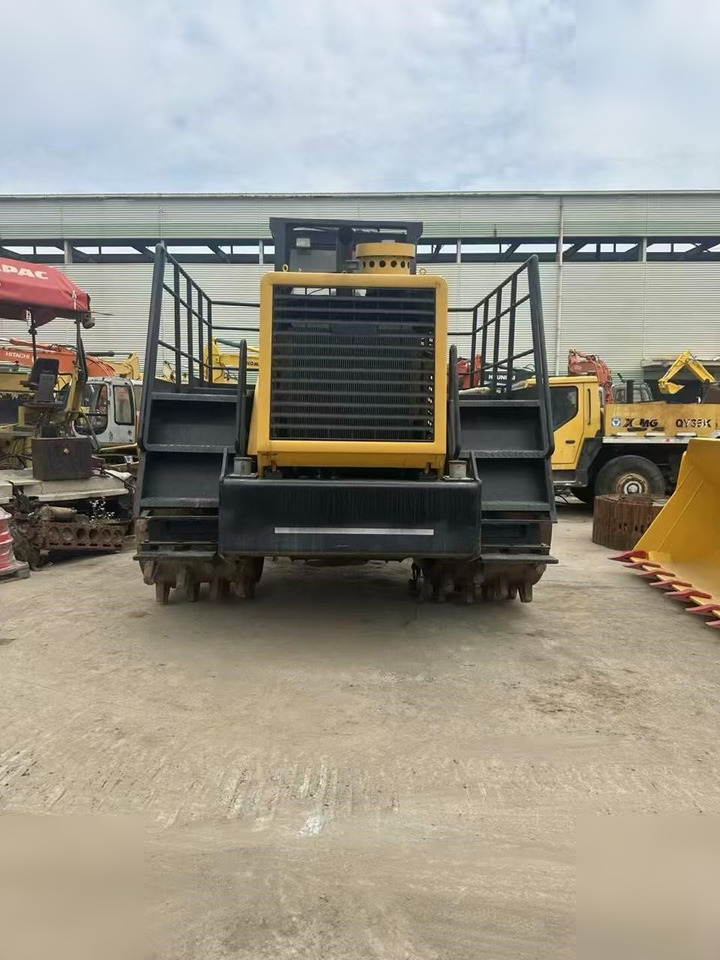 CATERPILLAR 816A - Kompaktor: slika 3 CATERPILLAR 816A - Kompaktor: slika 3