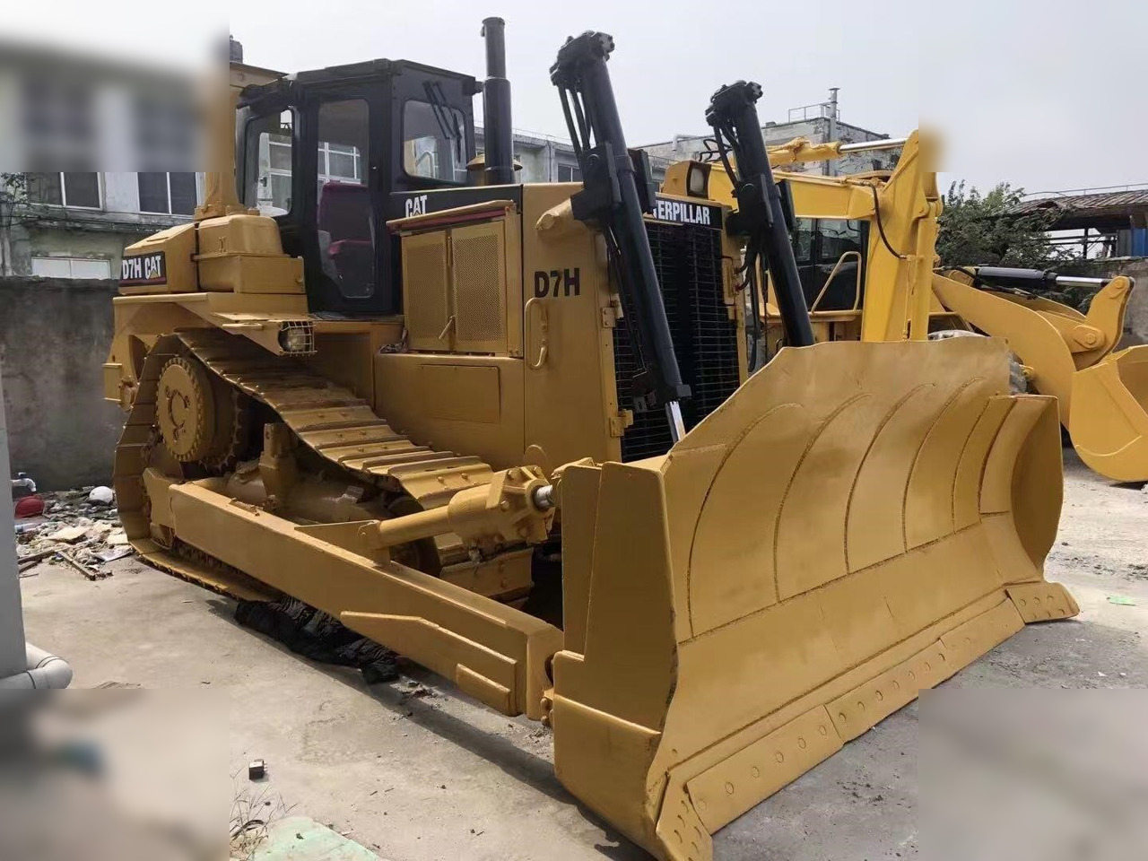 CATERPILLAR D7H - Buldožer: slika 4 CATERPILLAR D7H - Buldožer: slika 4
