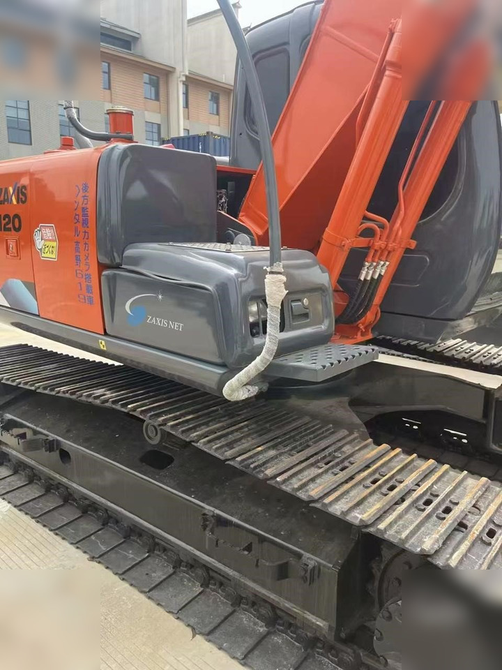HITACHI ZX120 - Bager goseničar: slika 2 HITACHI ZX120 - Bager goseničar: slika 2