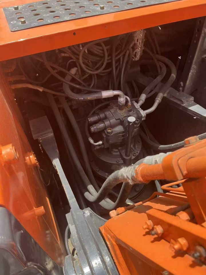HITACHI ZX200 lizing HITACHI ZX200: slika 9