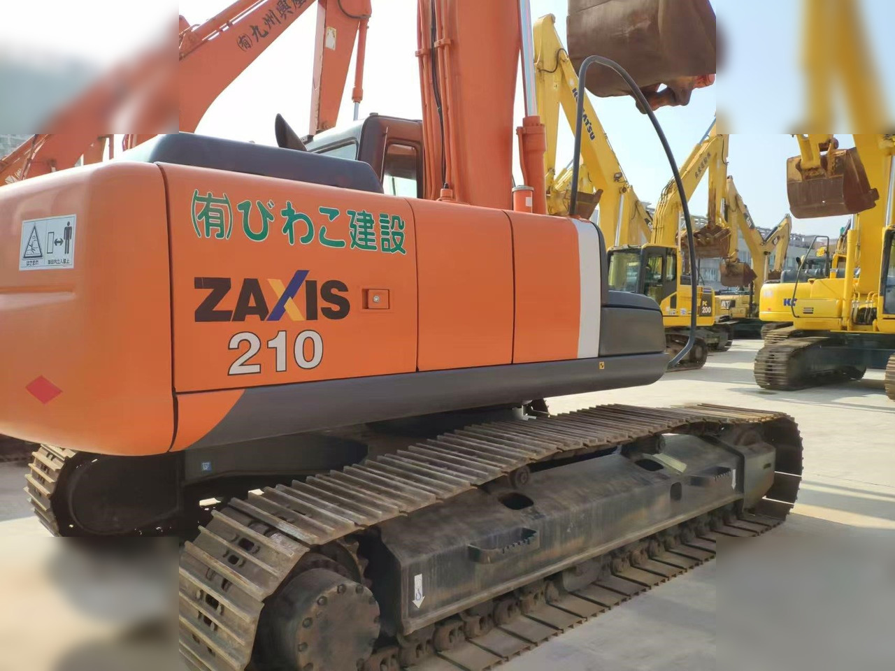 HITACHI ZX210 - Bager goseničar: slika 3 HITACHI ZX210 - Bager goseničar: slika 3