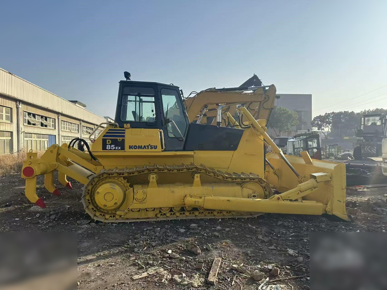 KOMATSU D85EX-18 - Buldožer: slika 1 KOMATSU D85EX-18 - Buldožer: slika 1
