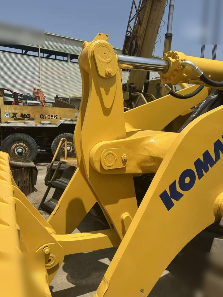 KOMATSU WA470-3 - Kolesni nakladalec: slika 2 KOMATSU WA470-3 - Kolesni nakladalec: slika 2