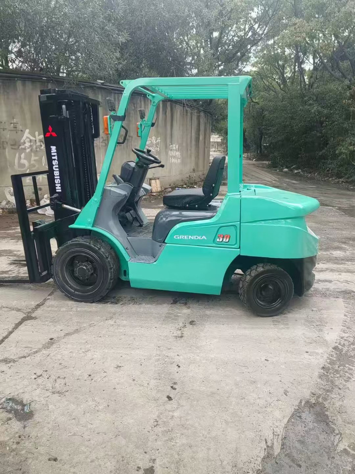 MITSUBISHI 3-ton - Vertikalni dvižni teleskop: slika 4 MITSUBISHI 3-ton - Vertikalni dvižni teleskop: slika 4