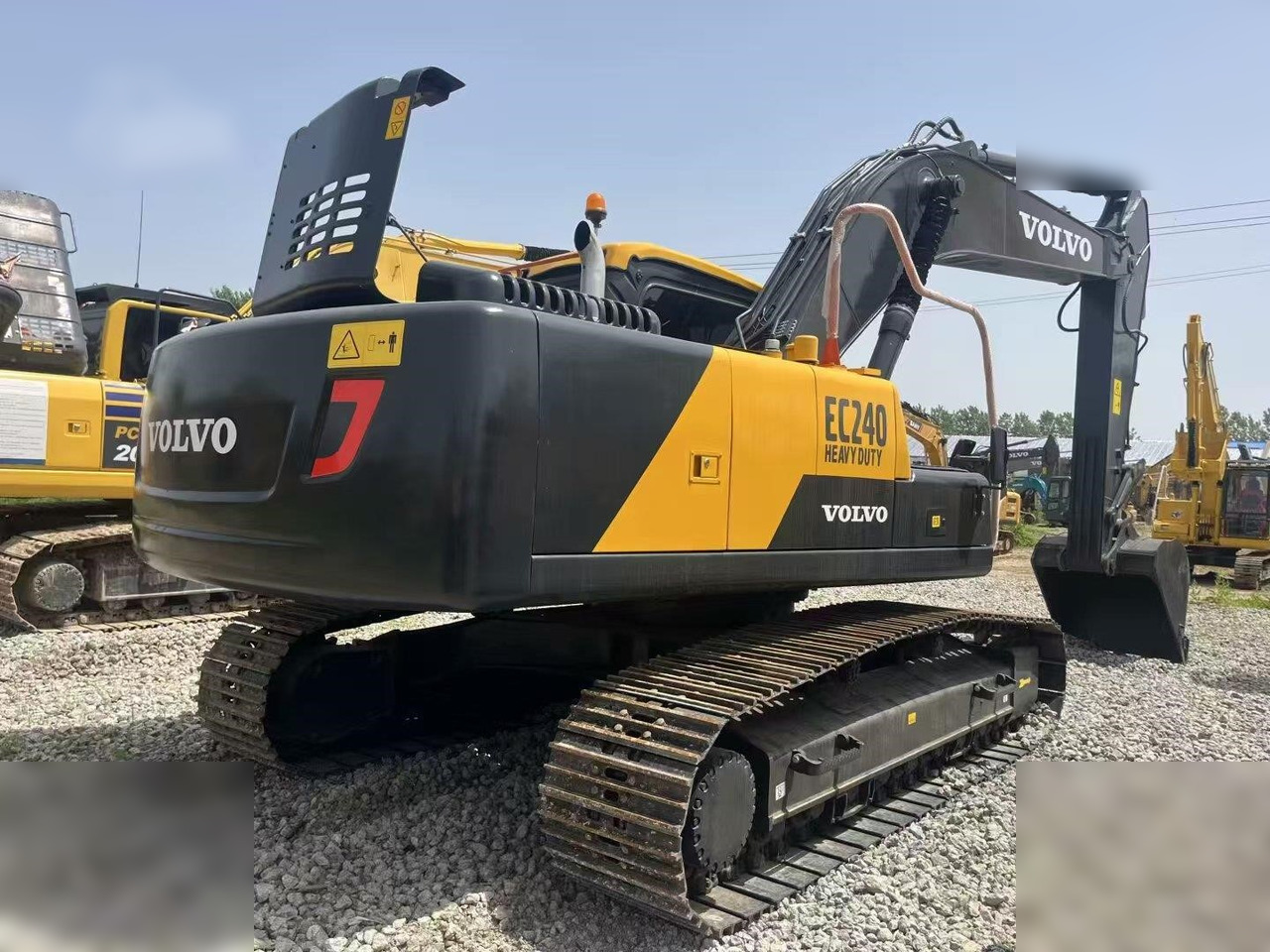 VOLVO EC240 - Bager goseničar: slika 1 VOLVO EC240 - Bager goseničar: slika 1