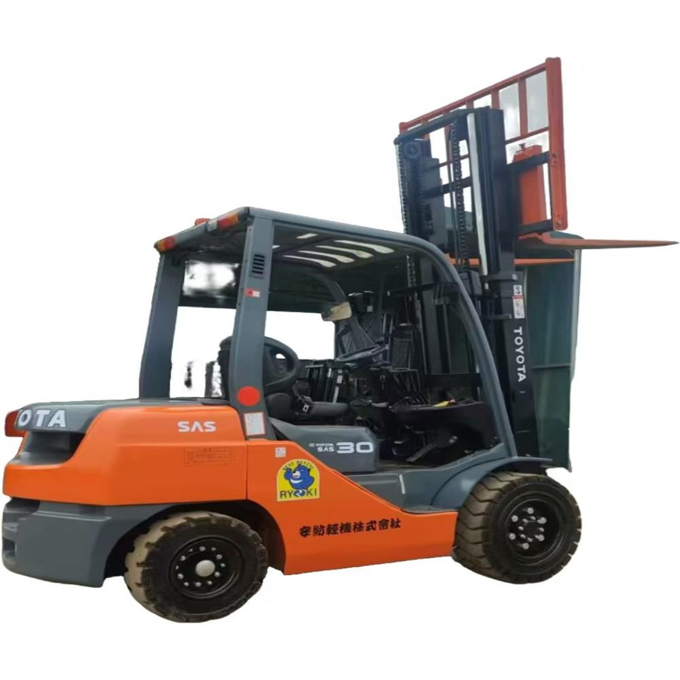 Toyata 3-ton - Vertikalni dvižni teleskop: slika 1 Toyata 3-ton - Vertikalni dvižni teleskop: slika 1