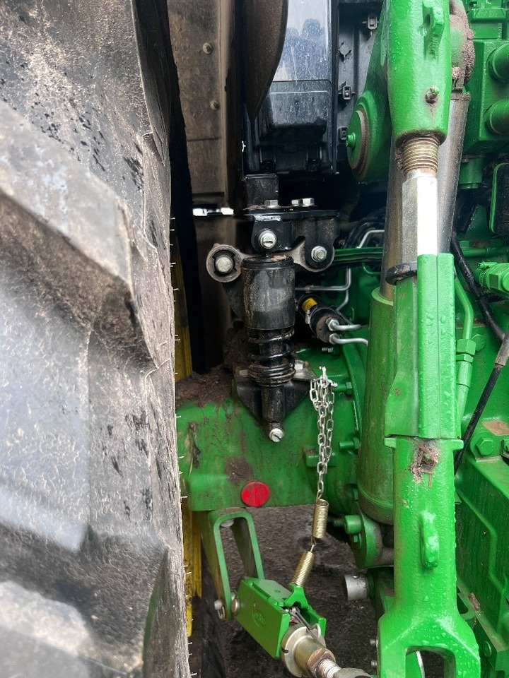 John Deere 6195M - Traktor: slika 4 John Deere 6195M - Traktor: slika 4