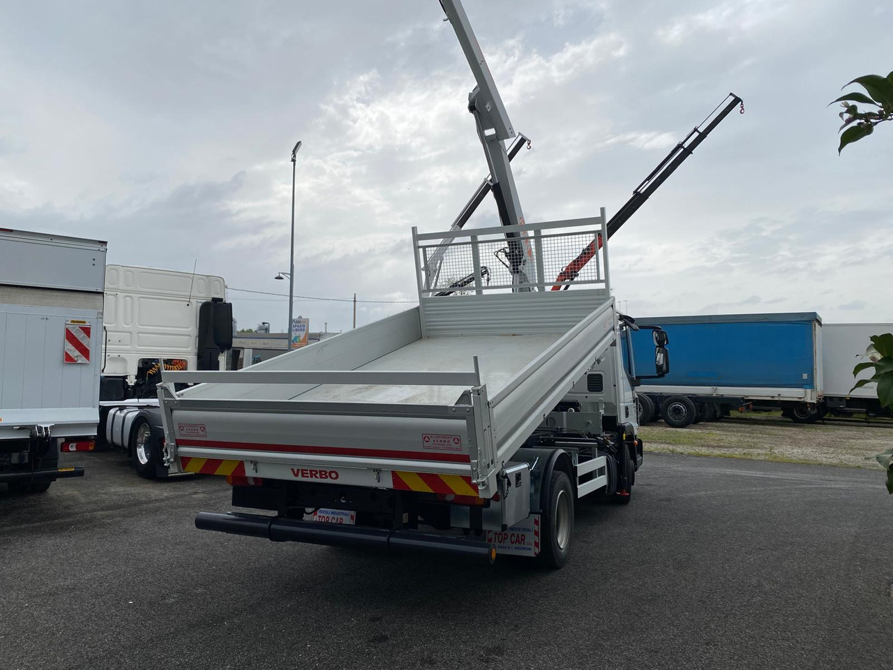 IVECO 75E16 - Tovornjak prekucnik: slika 5 IVECO 75E16 - Tovornjak prekucnik: slika 5