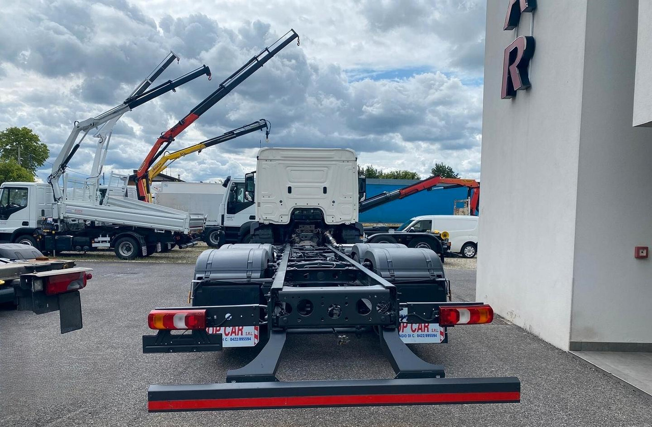 MERCEDES ANTOS 25.40 MOTRICE 3 ASSI TELAIO - Tovornjak-šasija: slika 5 MERCEDES ANTOS 25.40 MOTRICE 3 ASSI TELAIO - Tovornjak-šasija: slika 5