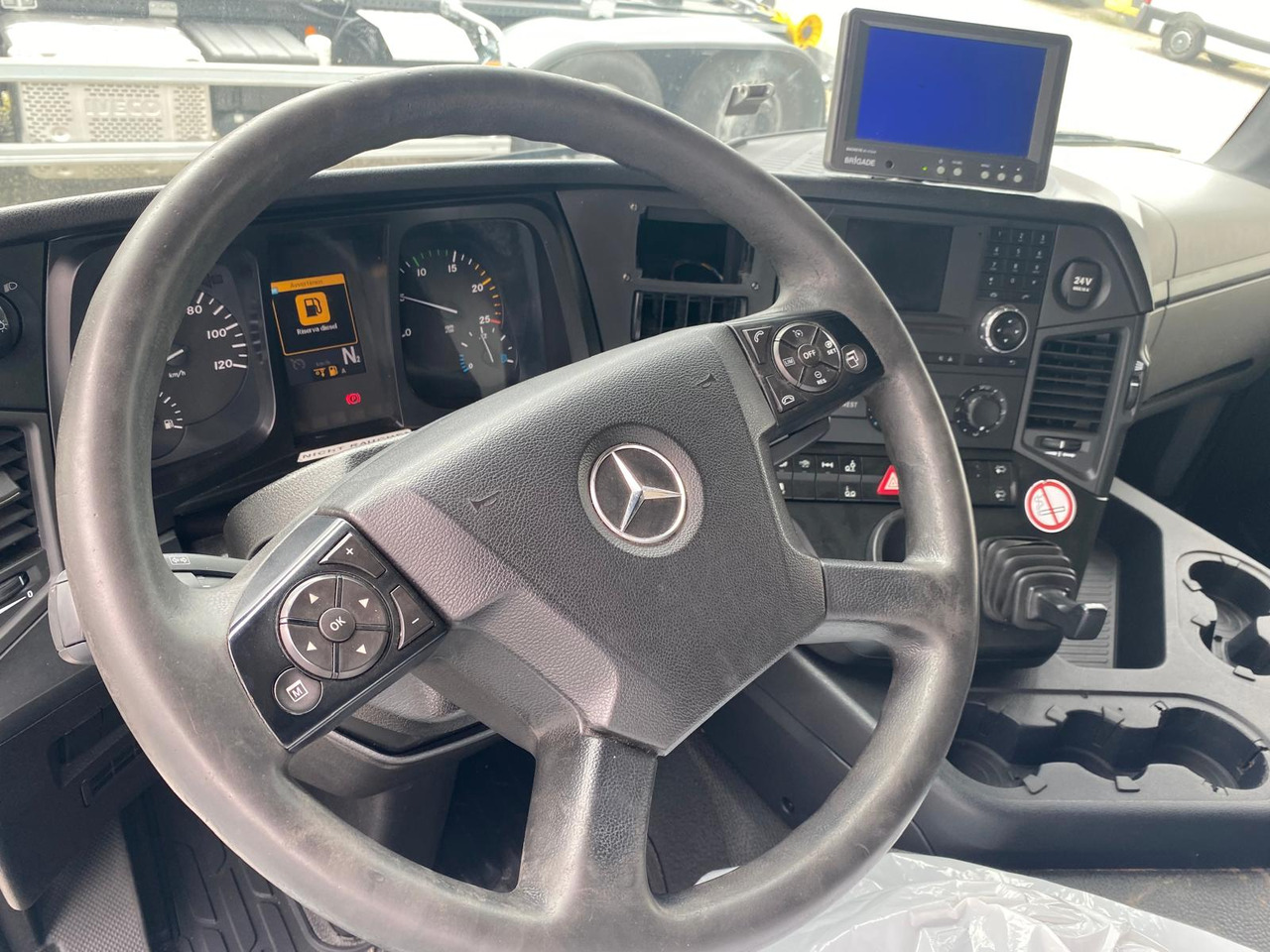 Tovornjak-šasija MERCEDES-BENZ ANTOS 25.40: slika 10